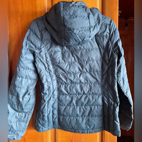 Heatkeep Women's Quilted Jacket - Picture 3 of 4